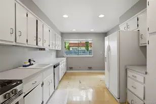 41 Shepherds Dr, Scarsdale, NY 10583 - Photo 15