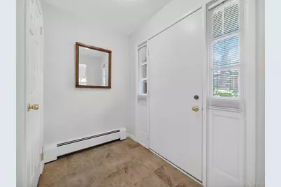 187 Doxbury Lane, Suffern, NY 10901 - Photo 3