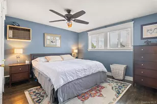 14 Plain St, Lindenhurst, NY 11757 - Photo 9