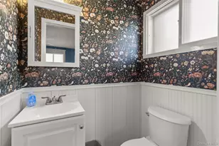 14 Plain St, Lindenhurst, NY 11757 - Photo 11