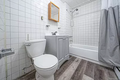 10003 88th Avenue, Richmond Hill, NY 11418 - Photo 21