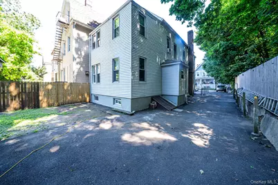 10003 88th Avenue, Richmond Hill, NY 11418 - Photo 7