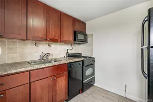 517 E Broadway, Long Beach, NY 11561 - Photo 5