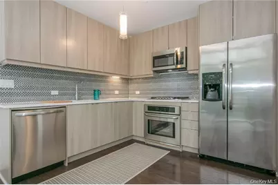 250 S Central Park Avenue #5i, Hartsdale, NY 10530 - Photo 1