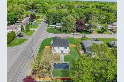 100 Bieselin Road, Bellport, NY 11713 - Photo 39