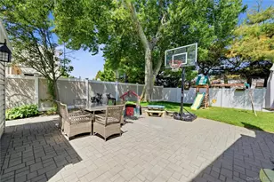 87 Laurel Dr, Massapequa Park, NY 11762 - Photo 37