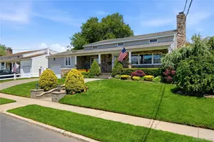87 Laurel Dr, Massapequa Park, NY 11762 - Photo 3