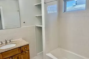 7 Park Ave, Babylon, NY 11702 - Photo 11