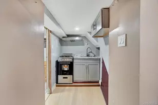 93-17 214th St, Queens Village, NY 11428 - Photo 19