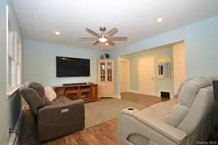 19 Fountain Rd, Rocky Point, NY 11778 - Photo 15