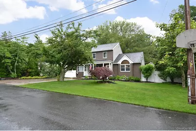 19 Fountain Road, Rocky Point, NY 11778 - Photo 3