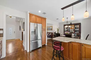 103 East Dr, Massapequa, NY 11758 - Photo 7