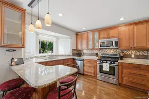 103 East Dr, Massapequa, NY 11758 - Photo 5