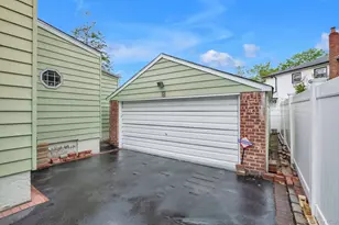 19 Gibson Blvd, Valley Stream, NY 11581 - Photo 23