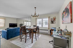 19 Gibson Blvd, Valley Stream, NY 11581 - Photo 15