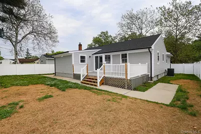 224 Hungry Harbor Road, Valley Stream, NY 11581 - Photo 23