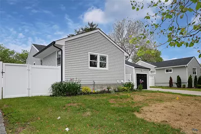 224 Hungry Harbor Road, Valley Stream, NY 11581 - Photo 3