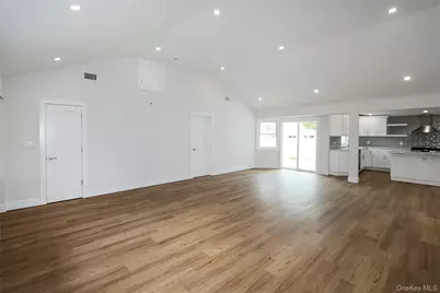 224 Hungry Harbor Road, Valley Stream, NY 11581 - Photo 5