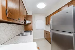 6617 10th Ave, Brooklyn, NY 11219 - Photo 27