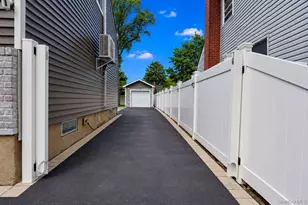 11 Chichester Rd, Huntington Station, NY 11746 - Photo 5
