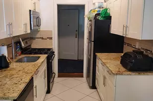 12 Hamilton Pl, Garden City, NY 11530 - Photo 3