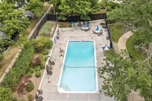 23-20 Bell Blvd, Bayside, NY 11360 - Photo 17