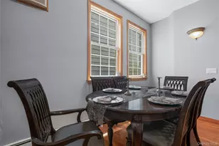 17 Oxford St, Malverne, NY 11565 - Photo 5