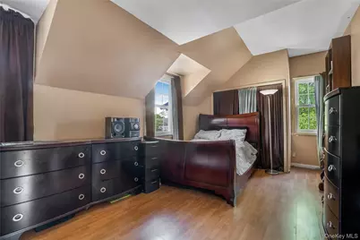 17 Oxford Street, Malverne, NY 11565 - Photo 23