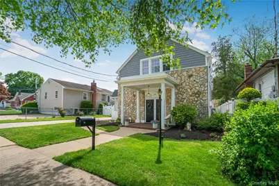 17 Oxford Street, Malverne, NY 11565 - Photo 37