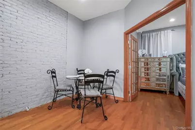 17 Oxford Street, Malverne, NY 11565 - Photo 7