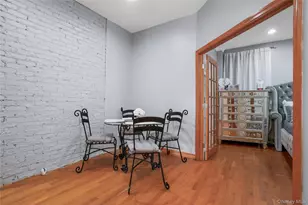 17 Oxford St, Malverne, NY 11565 - Photo 7
