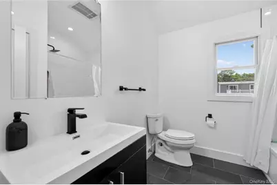 534 Riverside Avenue, Massapequa, NY 11758 - Photo 21