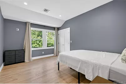 534 Riverside Avenue, Massapequa, NY 11758 - Photo 23