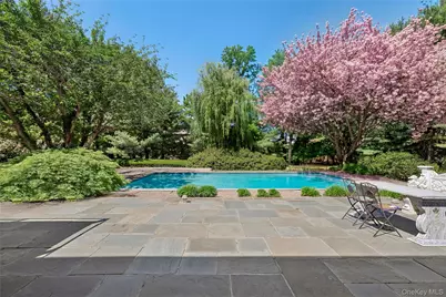92 Old House Lane, Sands Point, NY 11050 - Photo 21