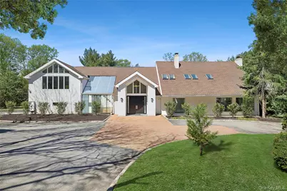 92 Old House Lane, Sands Point, NY 11050 - Photo 1
