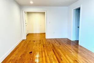 14 Beach Rd, Great Neck, NY 11023 - Photo 3
