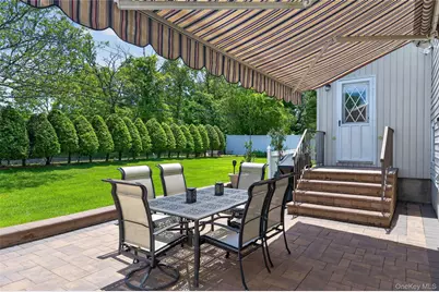 91 Myles Avenue, Levittown, NY 11756 - Photo 27