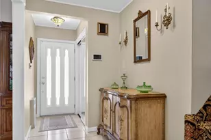 91 Myles Ave, Levittown, NY 11756 - Photo 3