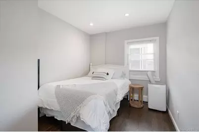 1735 Washington Avenue, Seaford, NY 11783 - Photo 21