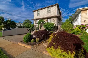 2575 Bayview Ave, Wantagh, NY 11793 - Photo 5