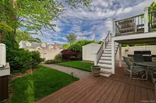 2575 Bayview Ave, Wantagh, NY 11793 - Photo 7