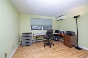 2575 Bayview Ave, Wantagh, NY 11793 - Photo 25