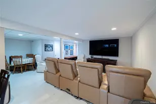2575 Bayview Ave, Wantagh, NY 11793 - Photo 29