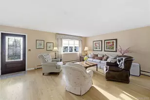 2575 Bayview Ave, Wantagh, NY 11793 - Photo 13