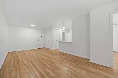 5425 Valles Avenue #4M, Bronx, NY 10471 - Photo 7