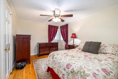 124 Peterhoff Avenue, Malverne, NY 11565 - Photo 17