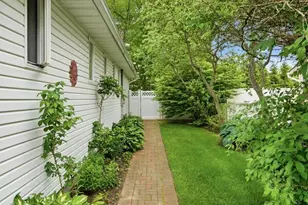 123 Meroke Ln, East Islip, NY 11730 - Photo 35