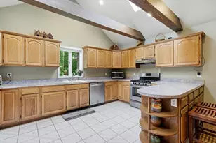 123 Meroke Ln, East Islip, NY 11730 - Photo 19