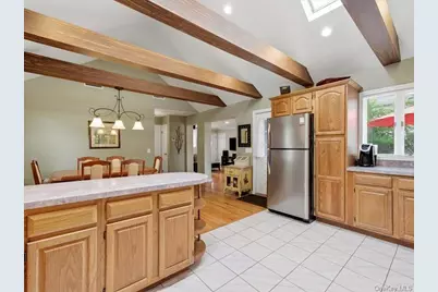 123 Meroke Lane, East Islip, NY 11730 - Photo 23