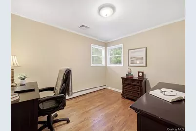 123 Meroke Lane, East Islip, NY 11730 - Photo 5